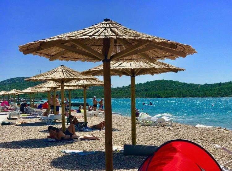 Apartman As Pirovac Esterno foto